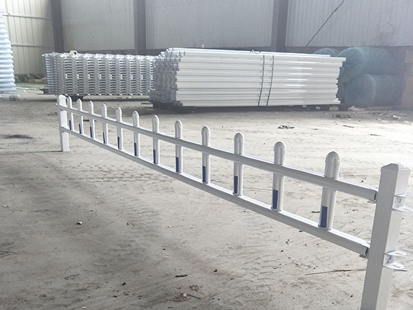 徐州锌钢草坪护栏图片6