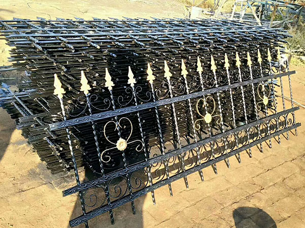 徐州焊接铁艺护栏图片4