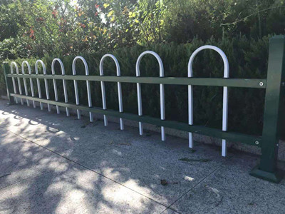 徐州U型草坪护栏图片2